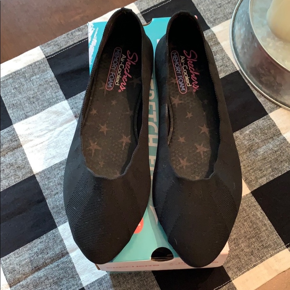 Sketchers Cleo Knit Flat